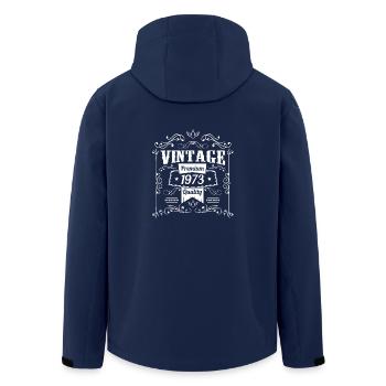 Millésime 1973 Ornements d’anniversaire Old School - Veste softshell homme en polyester recyclé Stanley/Stella - marine - Dos - AI Model Male 185 light (185cm)