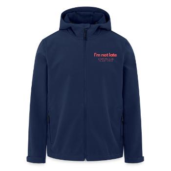 Je ne suis pas en retard, d’autres sont en avance ! - Veste softshell homme en polyester recyclé Stanley/Stella - marine - Devant - AI Model Male 185 light (185cm)