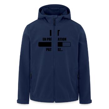 Pet en préparation - Humour - Drôle - Blague - Fun - Veste softshell homme en polyester recyclé Stanley/Stella - marine - Devant - AI Model Male 185 light (185cm)