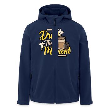 Kaffeepause - Recycelte Männer Softshell-Jacke von Stanley/Stella - Navy - Vorne - AI Model Male 185 light (185cm)
