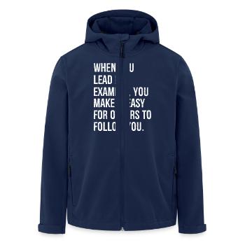 Wenn du mit gutem Beispiel vorangehst, machst du es dir leicht. - Recycelte Männer Softshell-Jacke von Stanley/Stella - Navy - Vorne - AI Model Male 185 light (185cm)