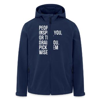 Menschen inspirieren dich oder sie lassen dich auslaugen, wähle sie aus - Recycelte Männer Softshell-Jacke von Stanley/Stella - Navy - Vorne - AI Model Male 185 light (185cm)
