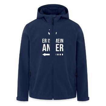 Er ist mein Anker | Partnershirt | Ehefrau | Ehe - Recycelte Männer Softshell-Jacke von Stanley/Stella - Navy - Vorne - AI Model Male 185 light (185cm)
