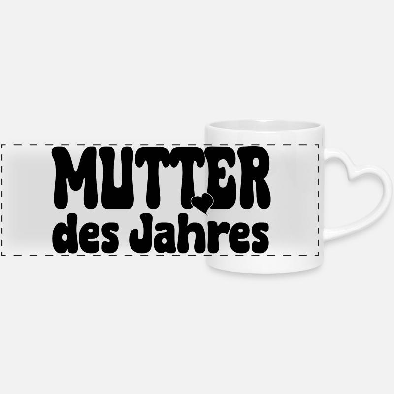 Mutter des Jahres mit Herz - Panoramatasse mit Herzhenkel - Weiß