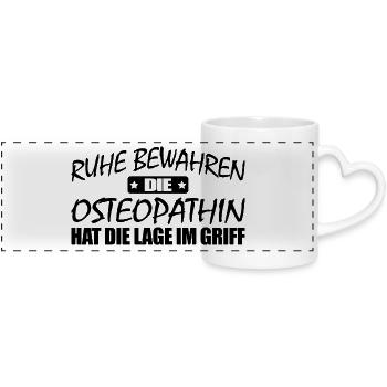 Osteopathin-Ruhe bewahren-entspann dich - Panoramatasse mit Herzhenkel - Weiß - Vorne