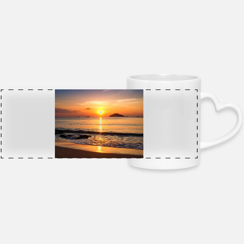 Coucher de soleil tropical sur la plage - Mug panoramique avec anse en forme de cœur - blanc