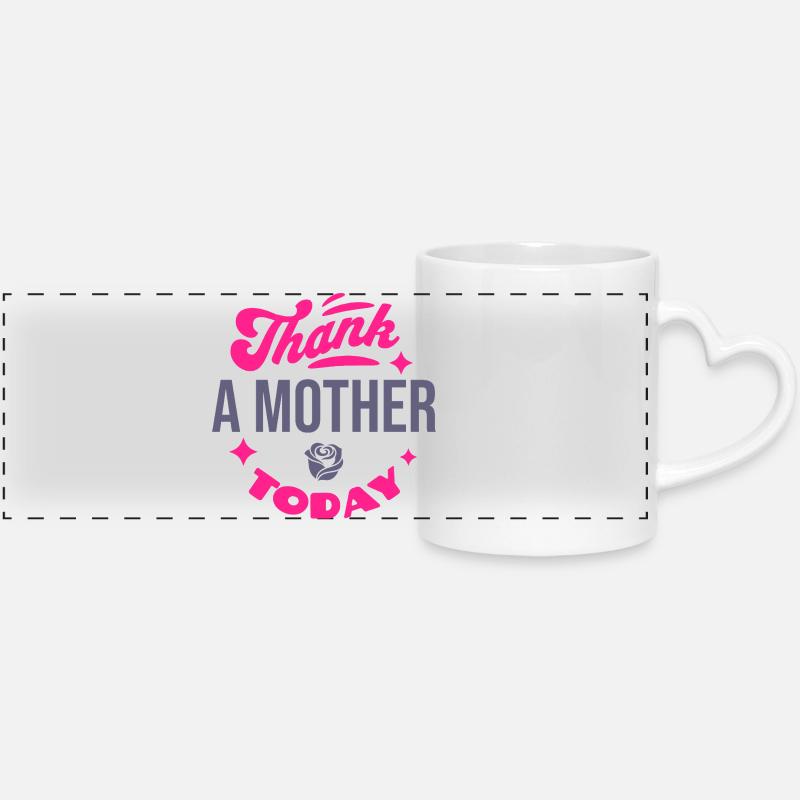 Lustiges Mama Oma Muttertag Geschenk Design Humor - Panoramatasse mit Herzhenkel - Weiß