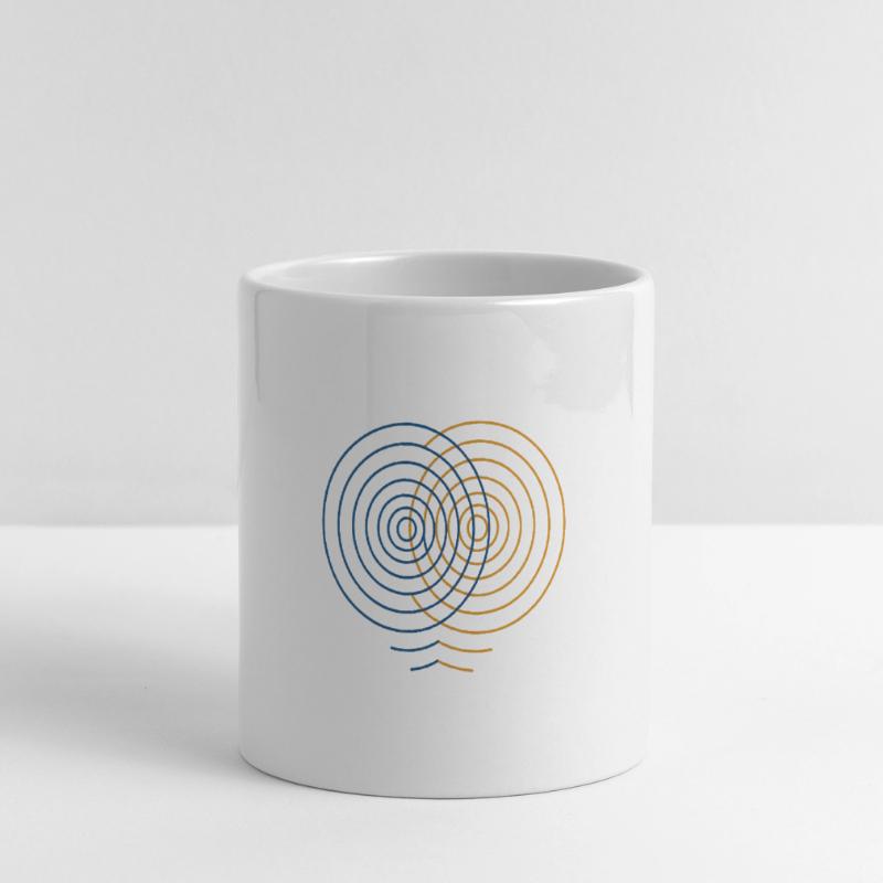 Concentric Interference – Physics Design Panoramic mug with heart handle