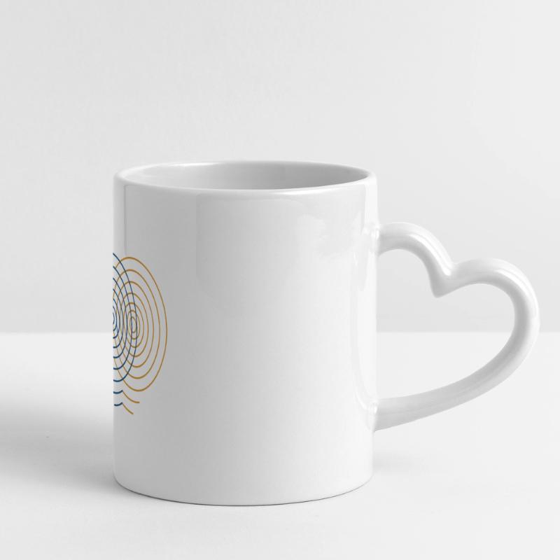 Concentric Interference – Physics Design Panoramic mug with heart handle