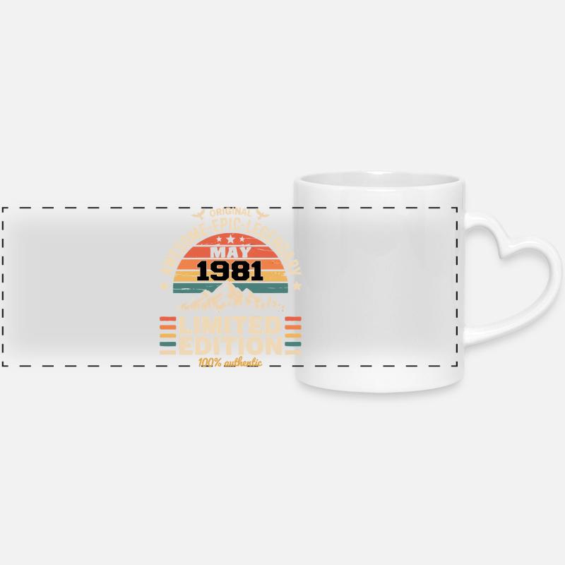 Mai 1981 - May 1981 - Mug panoramique avec anse en forme de cœur - blanc