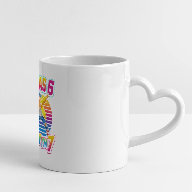 J'avais 6 ans, maintenant j'en ai 7 ! Panoramic mug with heart handle