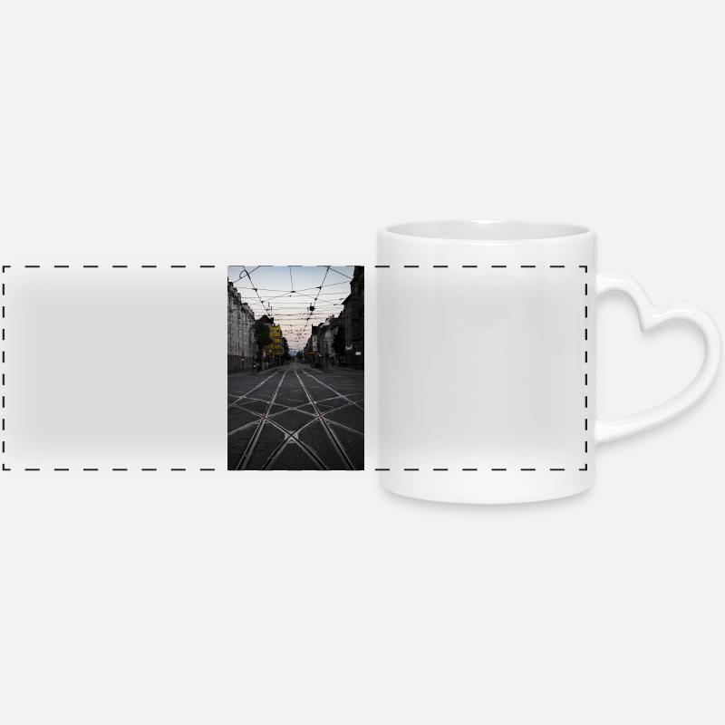 Rails - Panoramic mug with heart handle - white