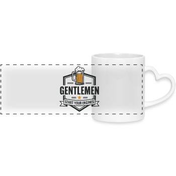 Gentlemen & Bier – Start Your Engines - Panoramatasse mit Herzhenkel - Weiß - Vorne