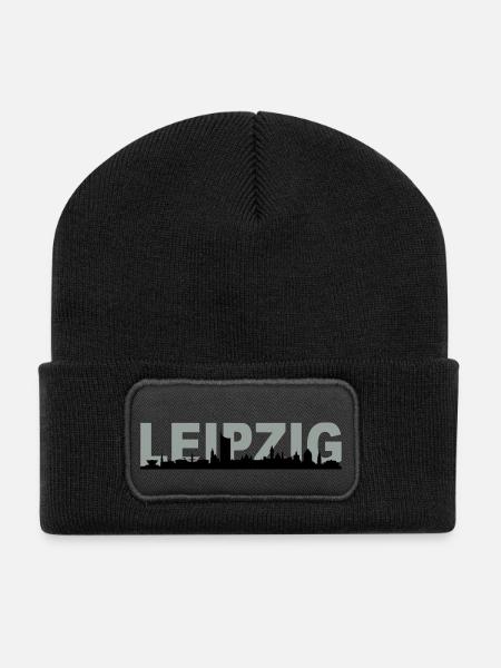 Skyline Leipzig Name - Recycelte Patch Beanie - Schwarz