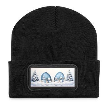 Kleiner Schneemann mit Weihnachtsbäumen - Recycelte Patch Beanie - Schwarz - Vorne