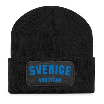 VADSTENA Sweden Schweden - Recycelte Patch Beanie - Schwarz - Vorne