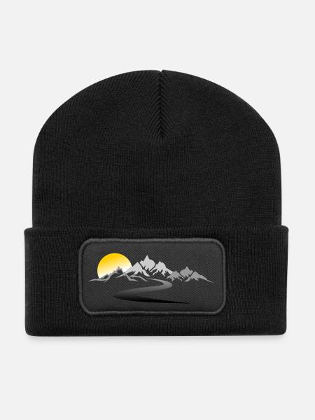 Reise - Berge Straße - Recycelte Patch Beanie - Schwarz