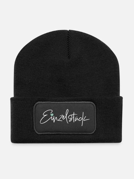 Einzelstück – Stilvolles Spruchmotiv für Unikate - Recycelte Patch Beanie - Schwarz