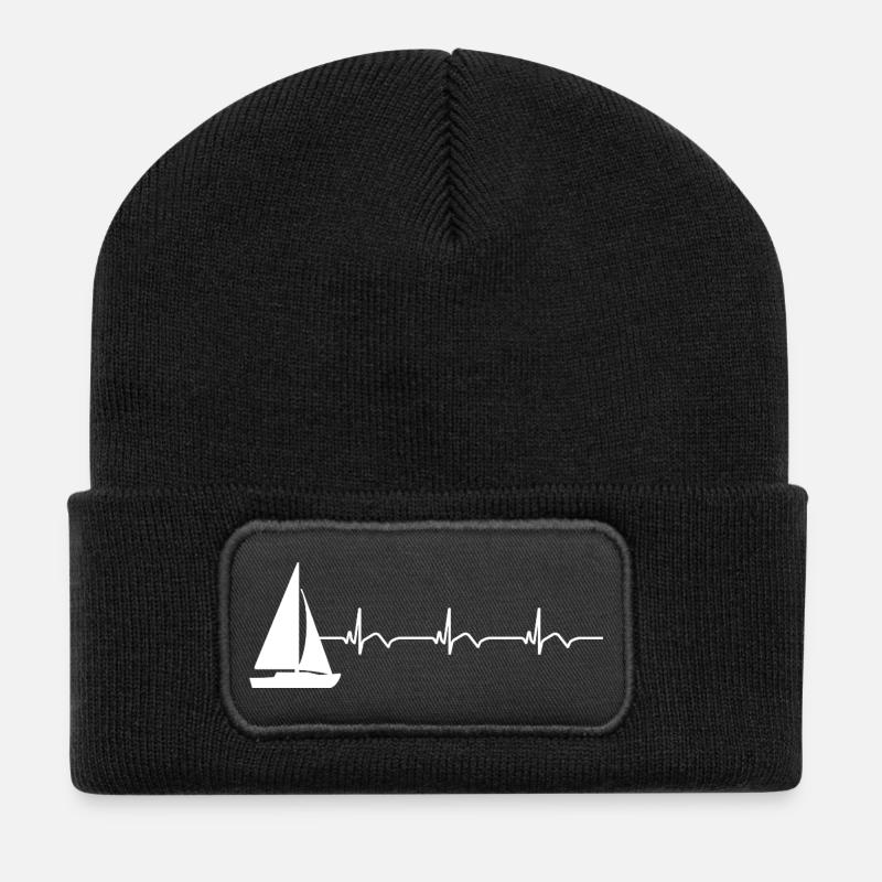 Segelboot Segeln EKG Herzschlag - Recycelte Patch Beanie - Schwarz