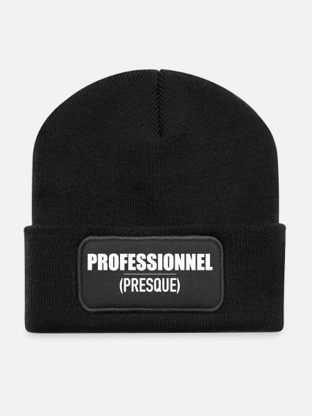 Professionnel… presque ! Design humour - Beanie recyclé à patch - noir