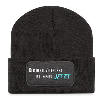 Der beste Zeitpunkt ist immer Jetzt - Recycelte Patch Beanie - Dunkelgrau - Vorne