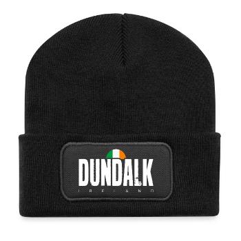 Dundalk Irische Flagge T-Shirt mit fettem Text - Recycelte Patch Beanie - Schwarz - Vorne