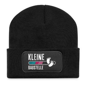 Bald Mama KLEINE BAUSTELLE Baby Kommt Lustiges - Recycelte Patch Beanie - Schwarz - Vorne