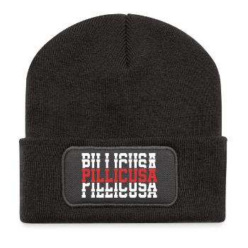 T-Shirt Pillicusa T-Shirt Geschenk gestapelter Text - Recycelte Patch Beanie - Dunkelgrau - Vorne