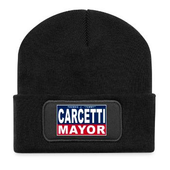 Bürgermeister Carcetti (weißer Hintergrund) - Recycelte Patch Beanie - Schwarz - Vorne