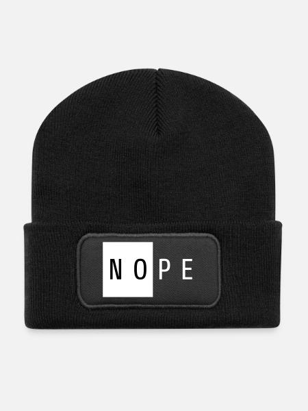 Nope White Geschenk - Recycelte Patch Beanie - Schwarz