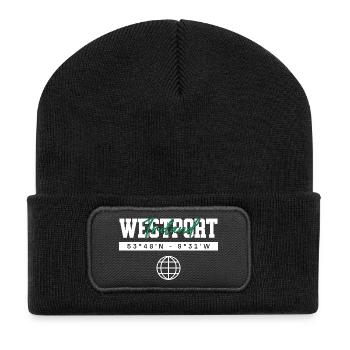 Westport Irland Koordinaten Reise Souvenir - Recycelte Patch Beanie - Schwarz - Vorne