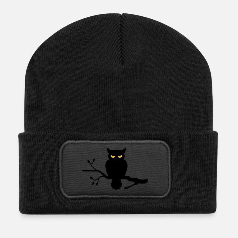 Eule auf Ast - Recycelte Patch Beanie - Schwarz