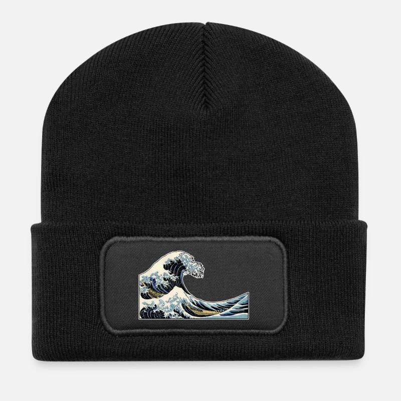 The Wave | Die Welle | Katsushika Hokusai - Recycelte Patch Beanie - Schwarz