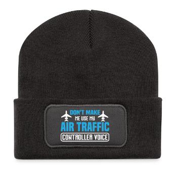 Un design d’avion humoristique pour les passionnés de vol - Beanie recyclé à patch - charbon - Devant