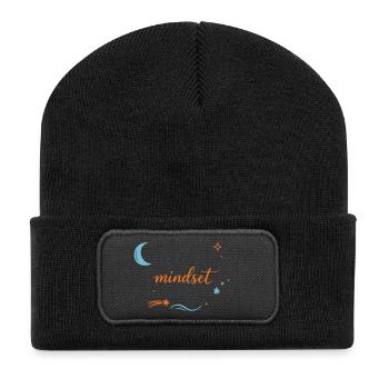 Delulu Mindset Nur Fantasie - Recycelte Patch Beanie - Schwarz - Vorne