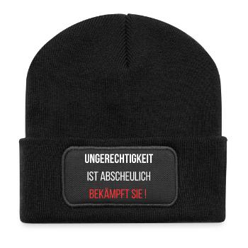 Gegen Ungerechtigkeit: Steht auf! - Recycelte Patch Beanie - Schwarz - Vorne