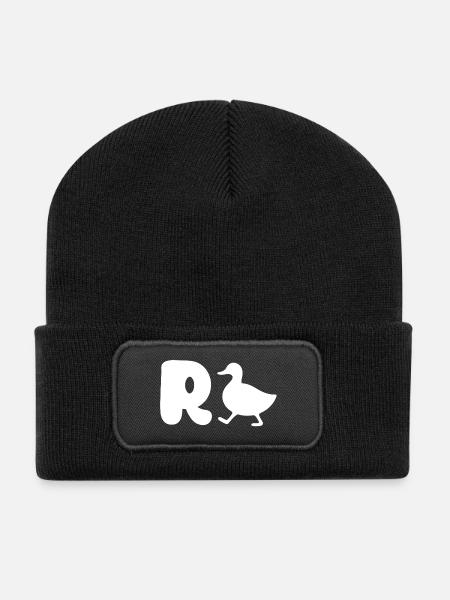 Der Buchstabe R und die Zeichnung einer Ente bilde - Recycelte Patch Beanie - Schwarz