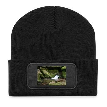 MONBACH IM NORDSCHWARZWALD - Recycelte Patch Beanie - Schwarz - Vorne