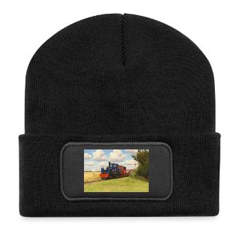 Miniatureisenbahn auf dem Land - Recycelte Patch Beanie - Schwarz - Vorne
