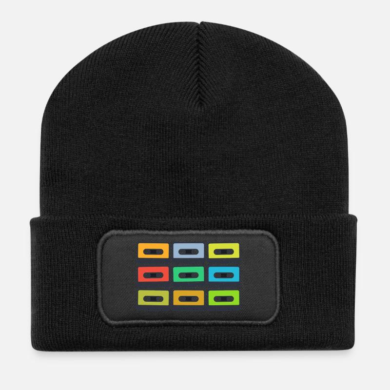Retro Kassetten in Farbe - Recycelte Patch Beanie - Schwarz