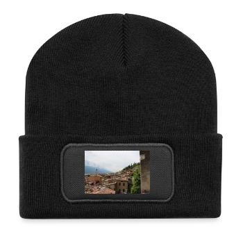 Blick auf Limone - Recycelte Patch Beanie - Schwarz - Vorne