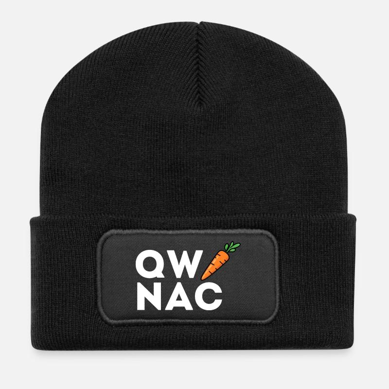 QW NAC – Votre raccourci préféré dans la version Premium - Beanie recyclé à patch - noir