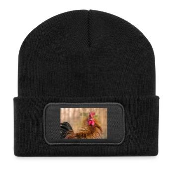 Hahn im Morgenlicht - Nahaufnahme, Poster - Recycelte Patch Beanie - Schwarz - Vorne