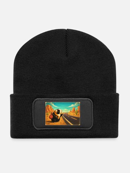 Choupie fait du stop sur route désertique - Beanie recyclé à patch - noir