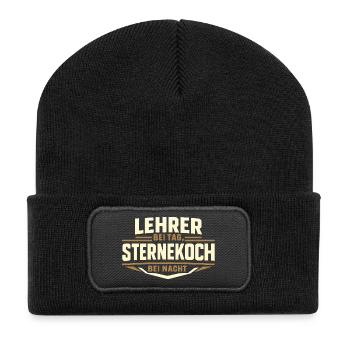 Lehrer bei Tag Sternekoch bei Nacht Spruch - Recycelte Patch Beanie - Schwarz - Vorne