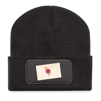 geschlossener Briefumschlag mit Siegel - Recycelte Patch Beanie - Dunkelgrau - Vorne