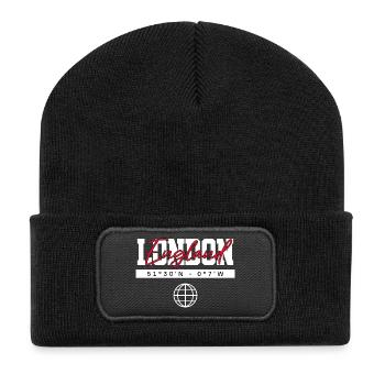 London England Koordinaten Reise Souvenir - Recycelte Patch Beanie - Schwarz - Vorne
