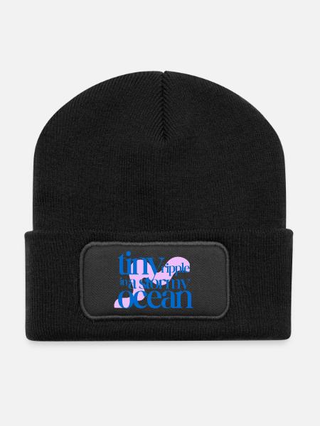 Tiny ripple in a stormy ocean (rosè background) - Recycled Patch Beanie - black