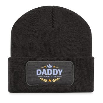 Daddy Since 2016 – Proud Dad Design - Recycled Patch Beanie - dark grey - Front