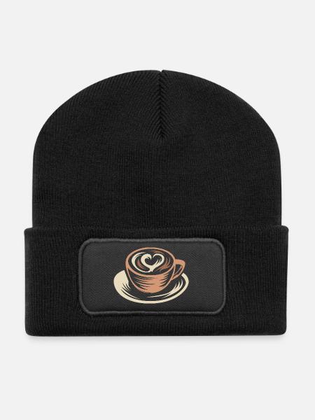 Stylisierte Kaffeetasse mit Latte Art Herz - Recycelte Patch Beanie - Schwarz